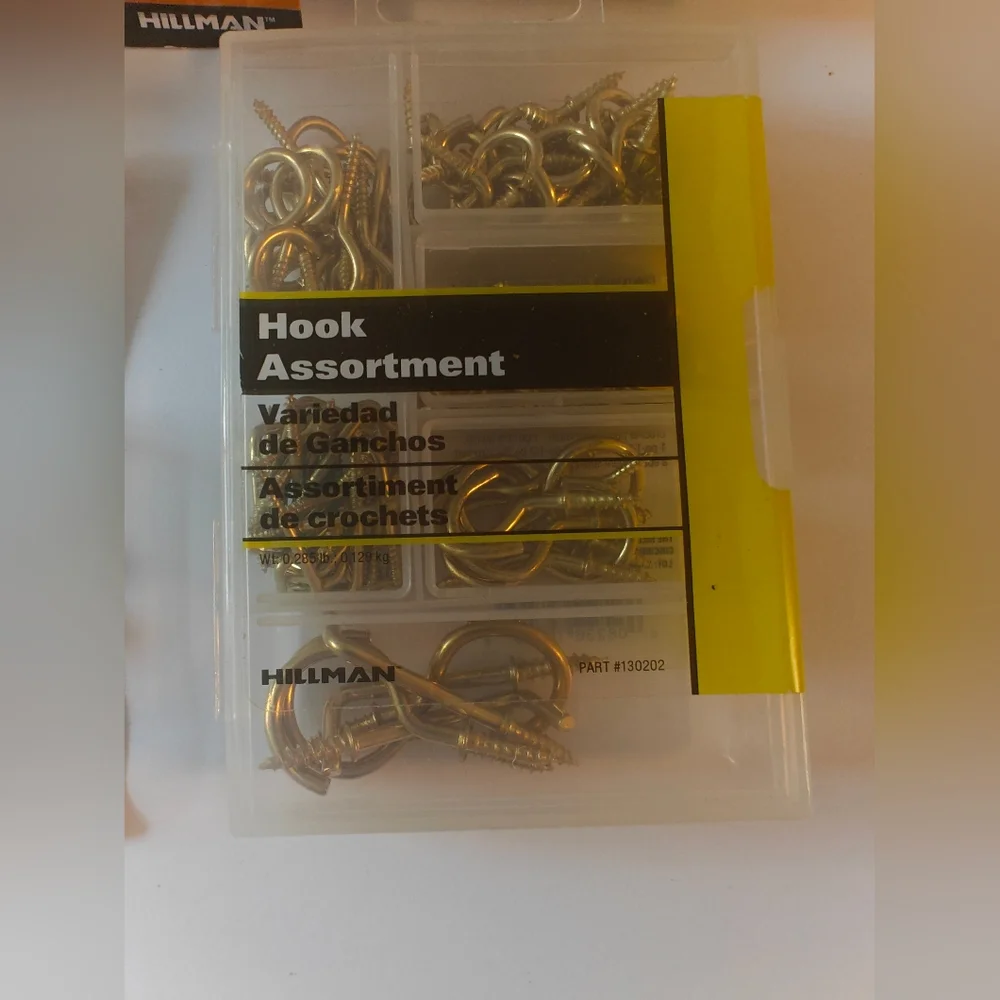 Swag Hooks Safety Cup Hooks Cup Hooks A Hook Assortment Pack New in Box